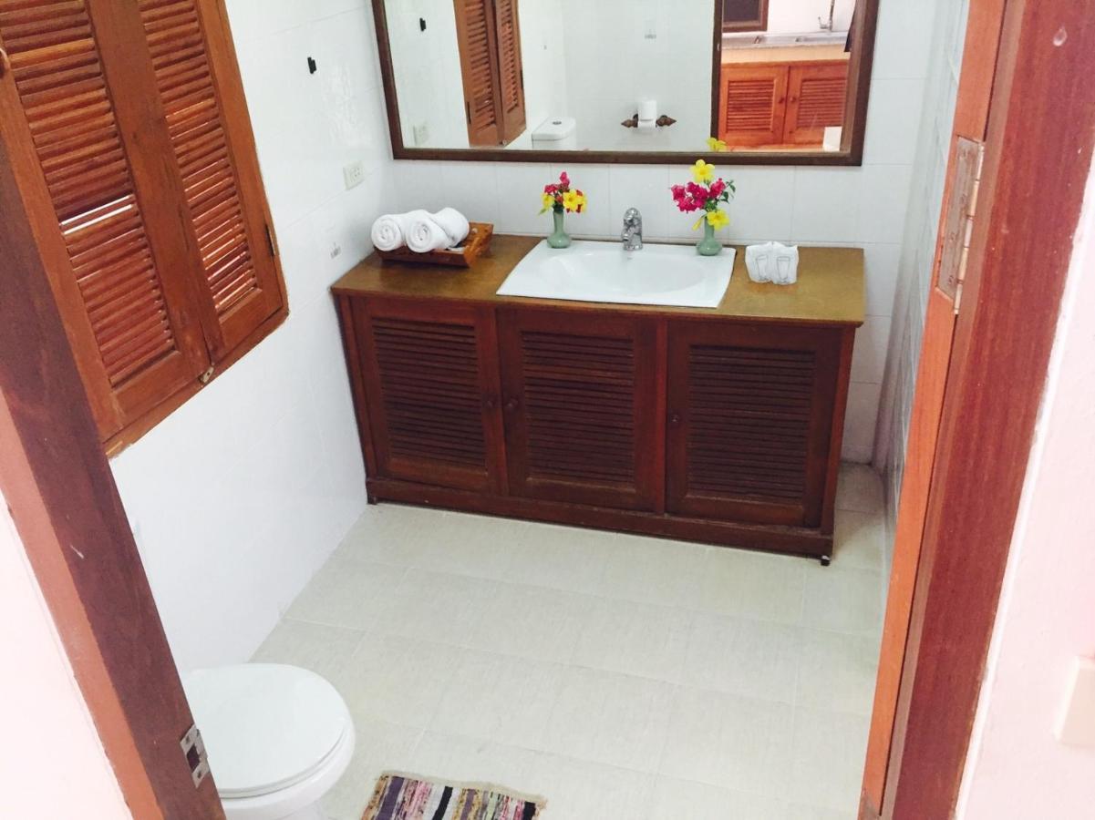 Ruen Thai Rim Haad Klaeng Ngoại thất bức ảnh