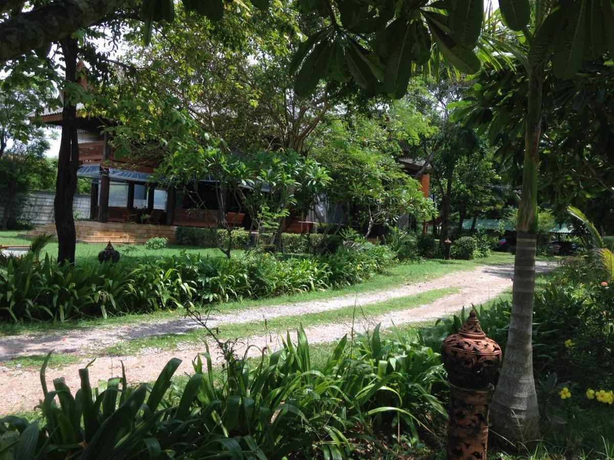 Ruen Thai Rim Haad Klaeng Ngoại thất bức ảnh
