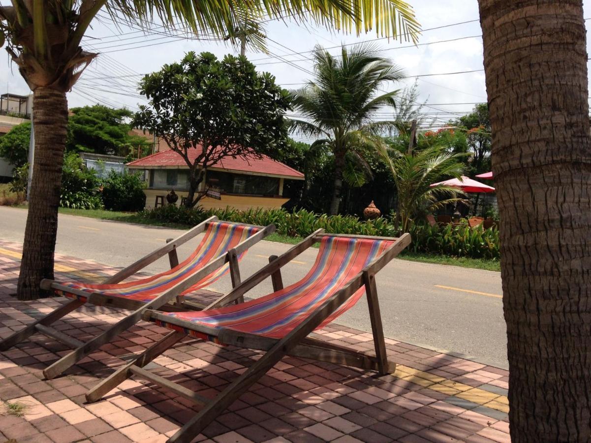 Ruen Thai Rim Haad Klaeng Ngoại thất bức ảnh