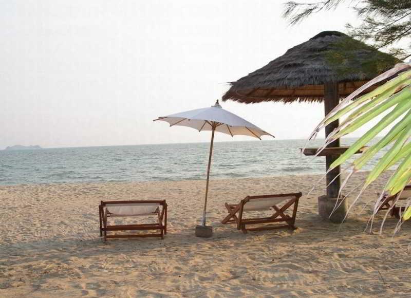 Ruen Thai Rim Haad Klaeng Ngoại thất bức ảnh
