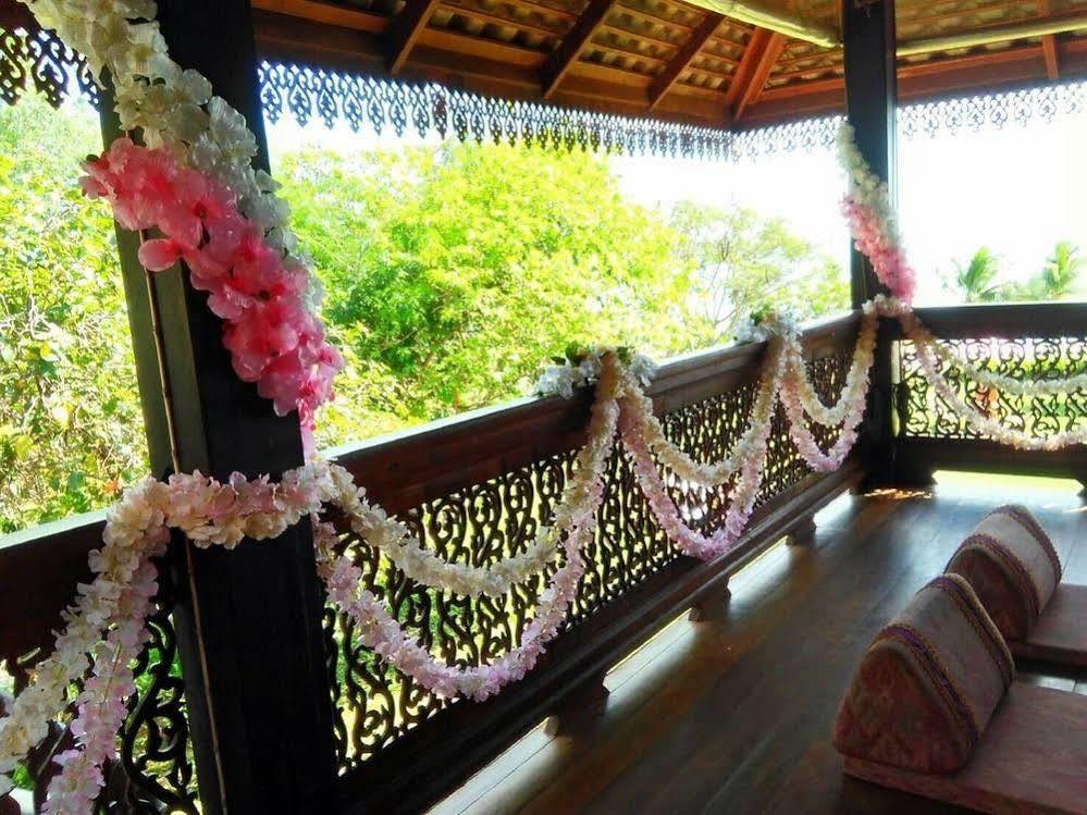 Ruen Thai Rim Haad Klaeng Ngoại thất bức ảnh